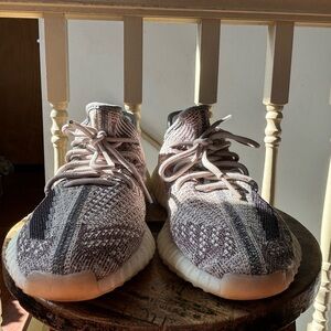 Yeezy 350 “Zyon”